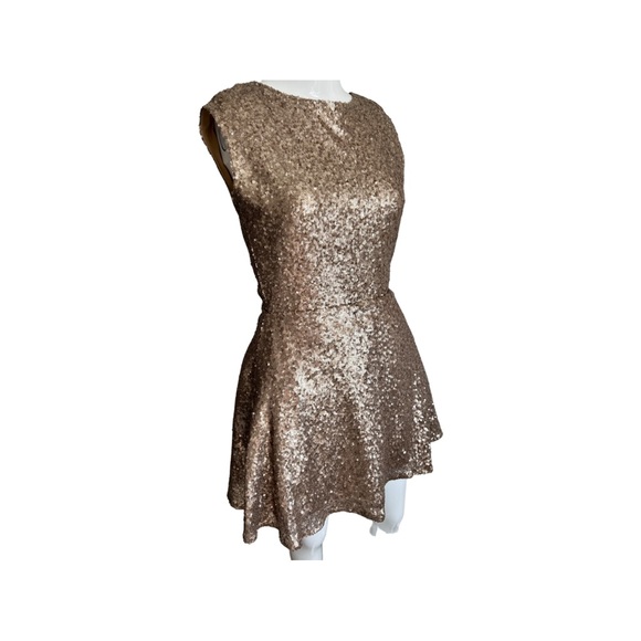 TOBI GOLD SEQUIN DRESS MEDIUM - Picture 8 of 10